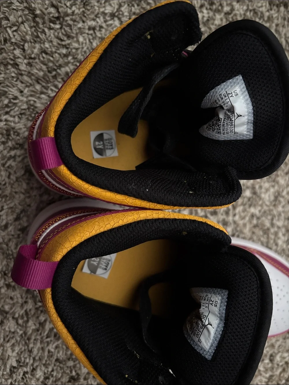 Jordan Kids Low-Top Sneakers in Purple, Yellow & White